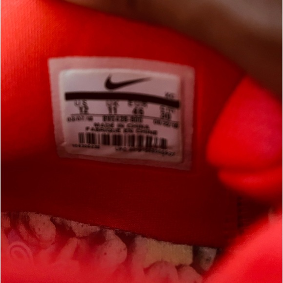 Kyrie 4 Lucky Charms size 12 - Picture 2 of 8